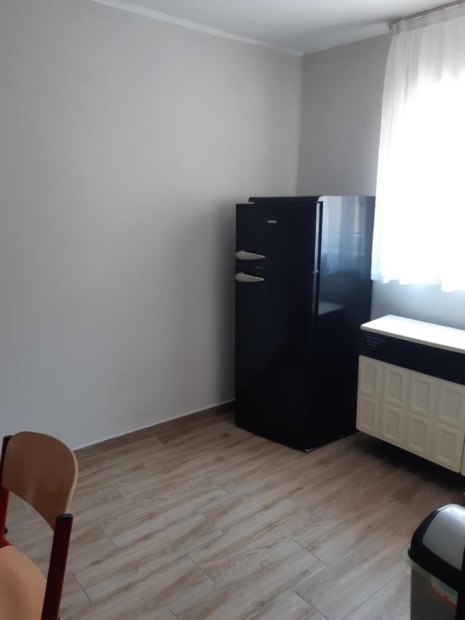 Helga Apartman Makó Buitenkant foto
