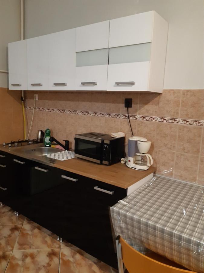 Helga Apartman Makó Buitenkant foto