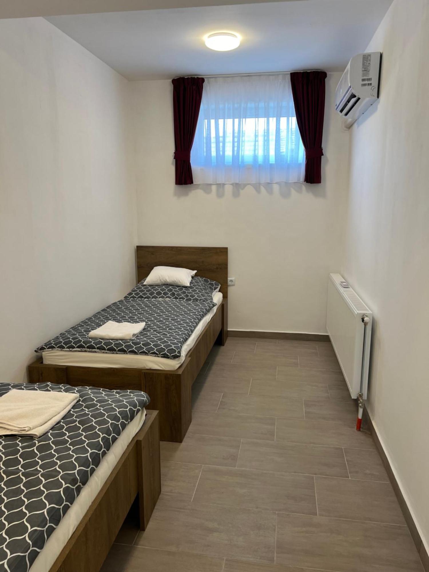 Helga Apartman Makó Buitenkant foto