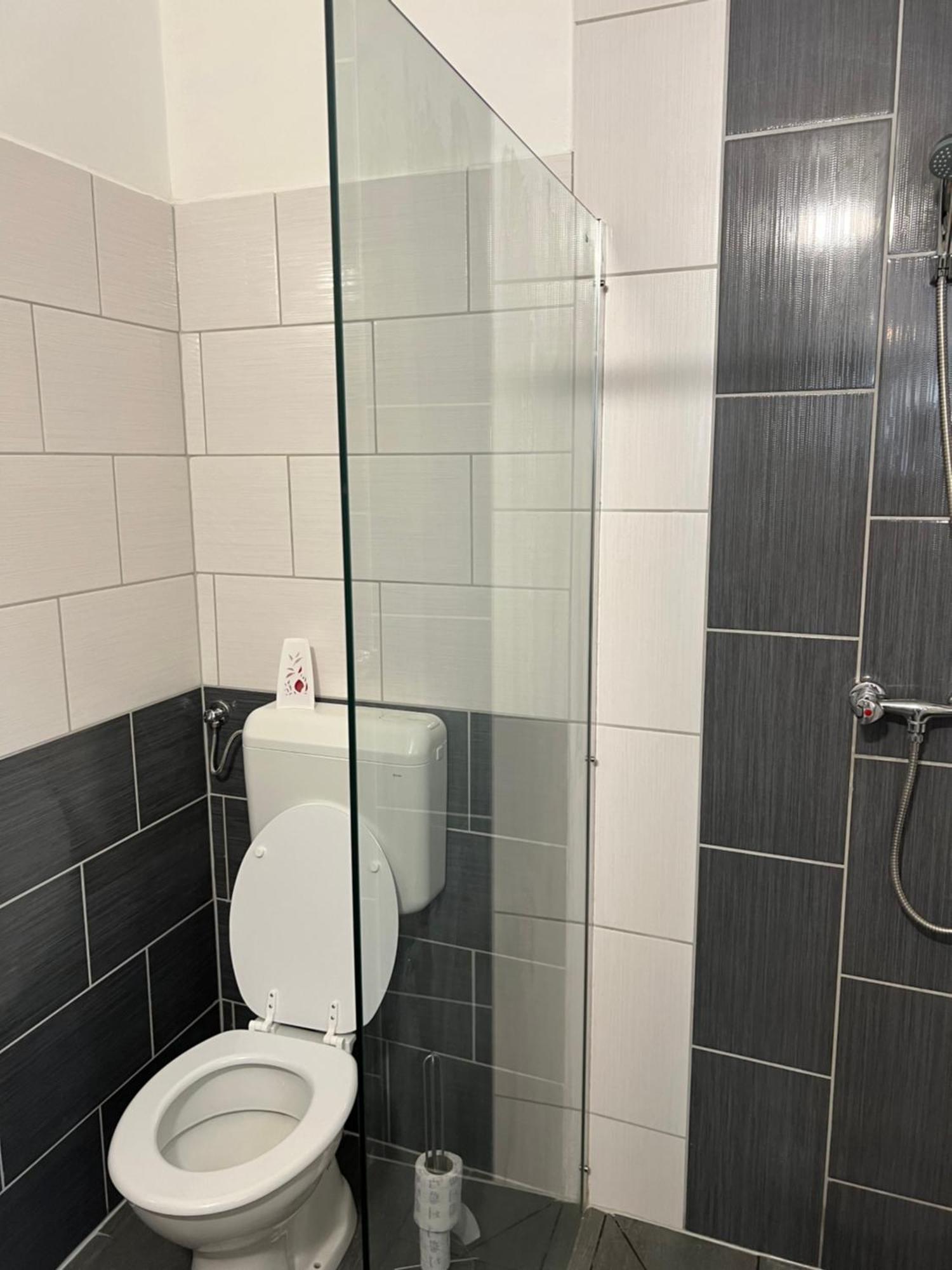 Helga Apartman Makó Buitenkant foto