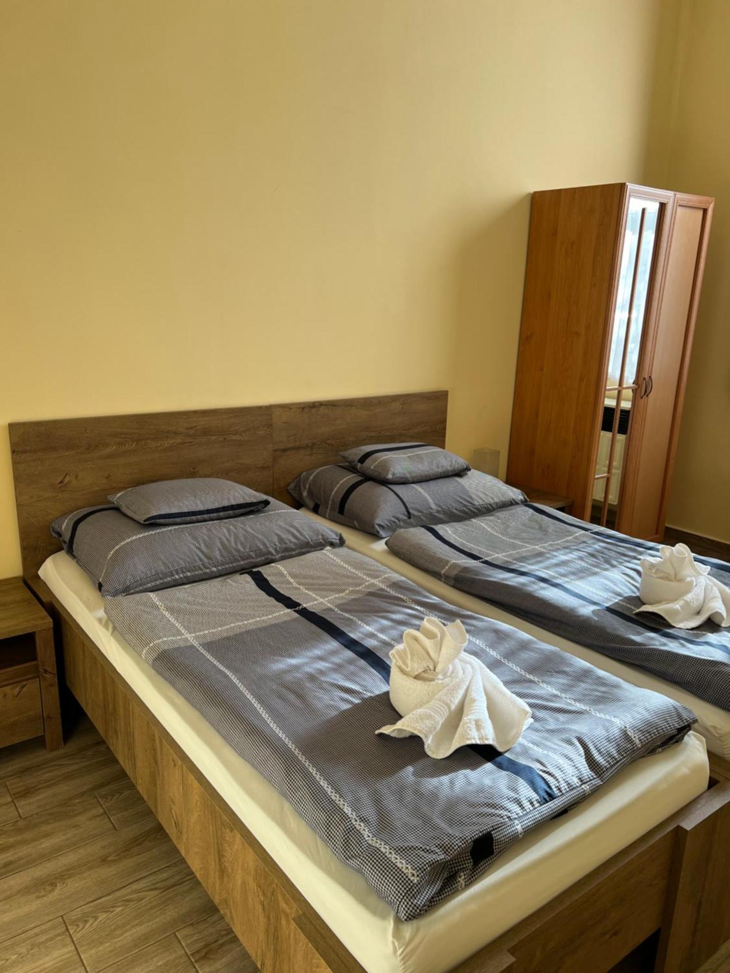 Helga Apartman Makó Buitenkant foto