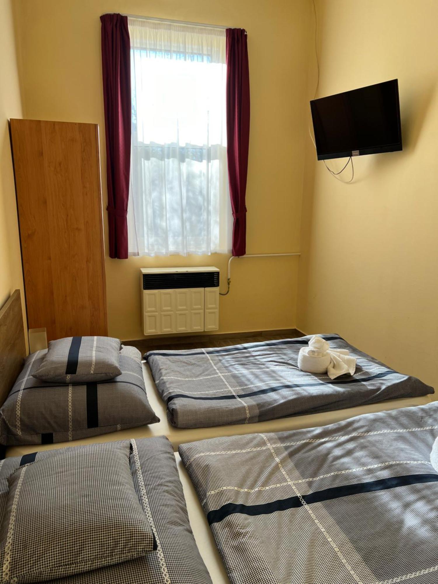 Helga Apartman Makó Buitenkant foto